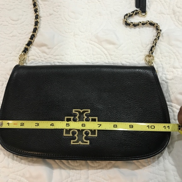 Tory Burch Britten Convertible Clutch. - Picture 5 of 8